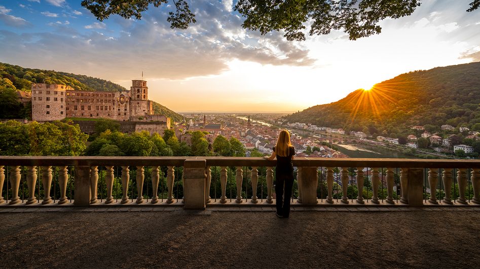 Blick von der Scheffelterrasse auf das Schloss und die Stadt Heidelberg